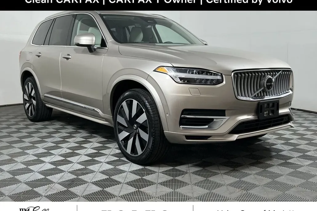 2024 Volvo XC90 Recharge T8 Plus photo 1