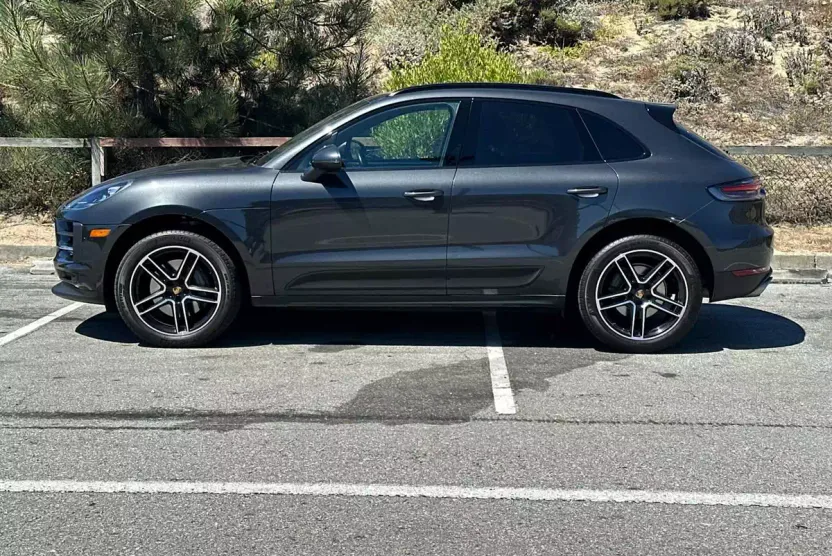 2021 Porsche Macan S photo 1