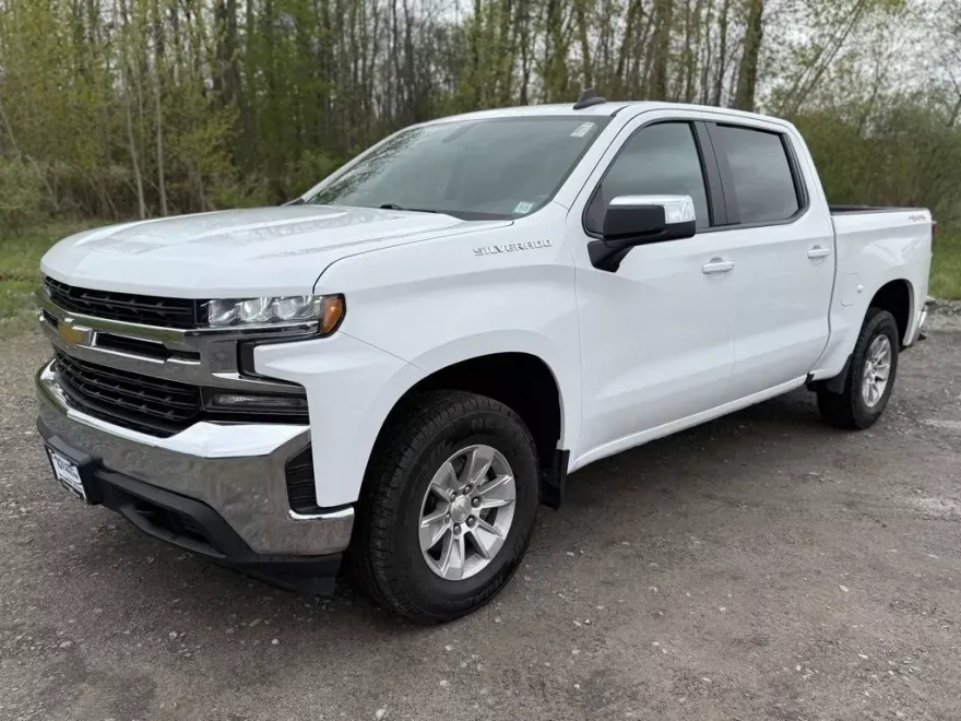 2021 Chevrolet Silverado 1500 LT photo 1
