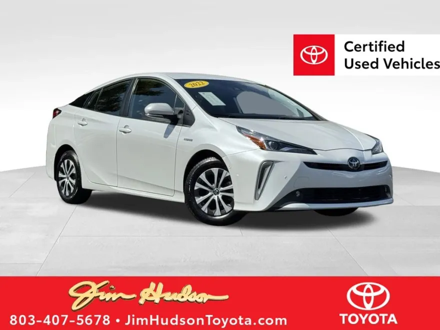 2022 Toyota Prius LE AWD-e photo 1