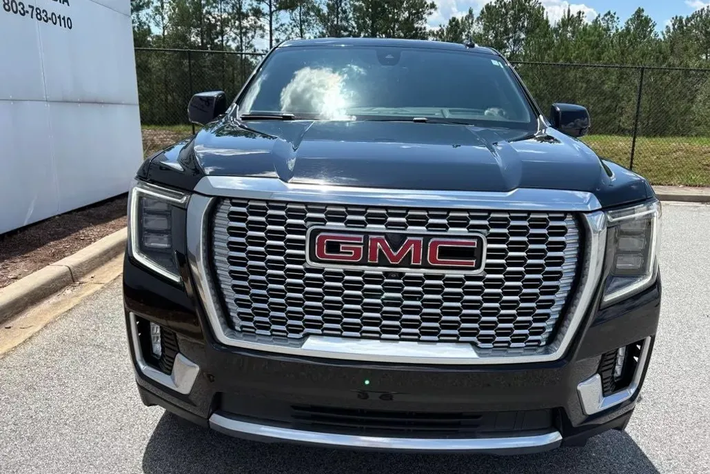 2021 Gmc Yukon Denali photo 1