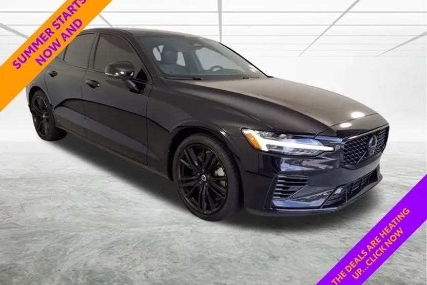 2024 Volvo S60 Recharge Ultimate Black Edition photo 1