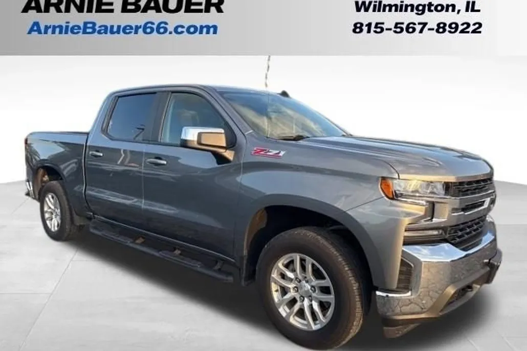 2022 Chevrolet Silverado 1500 LT photo 1