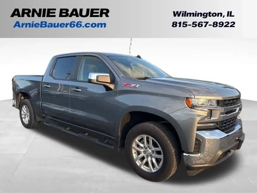 2022 Chevrolet Silverado 1500 LT photo 1
