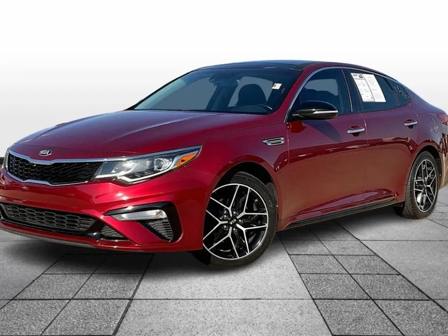 2020 Kia Optima SE photo 1