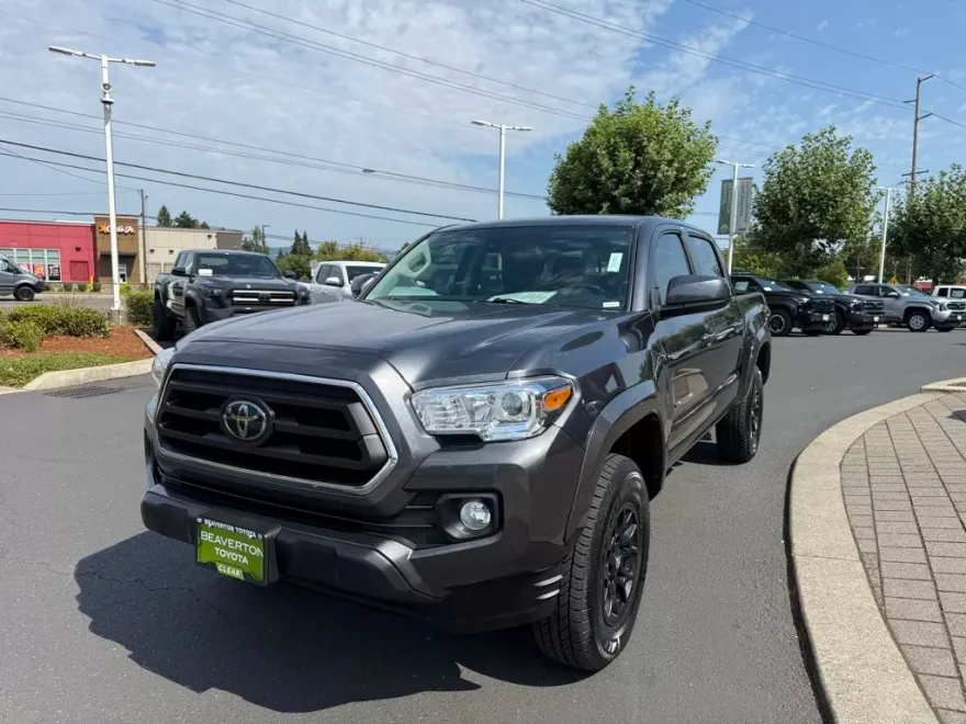 2022 Toyota Tacoma SR5 photo 1