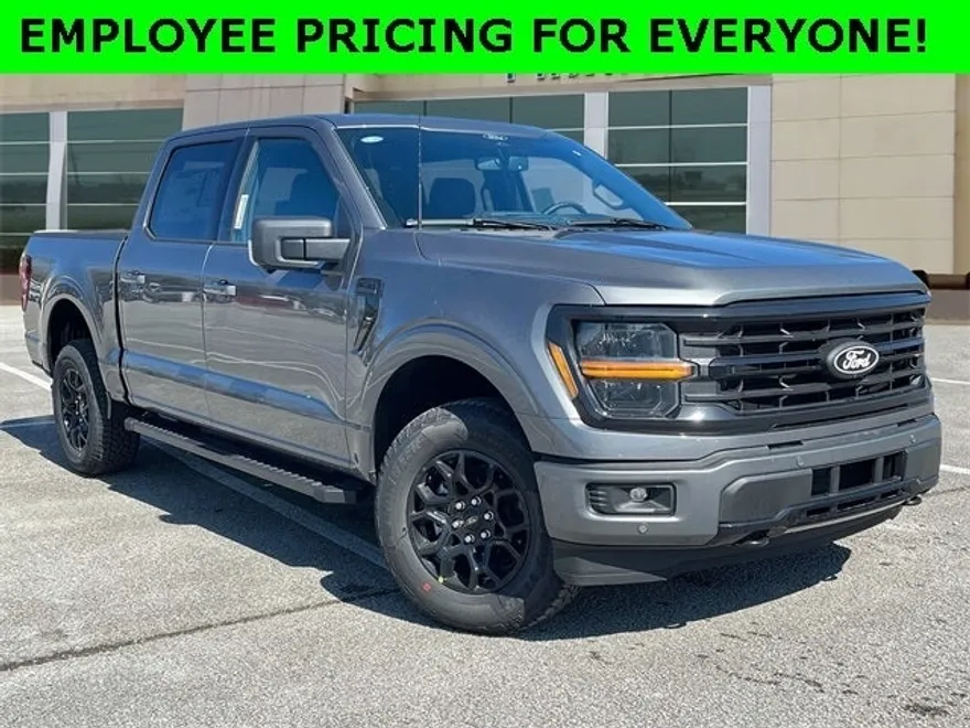 2025 Ford F-150 XLT photo 1