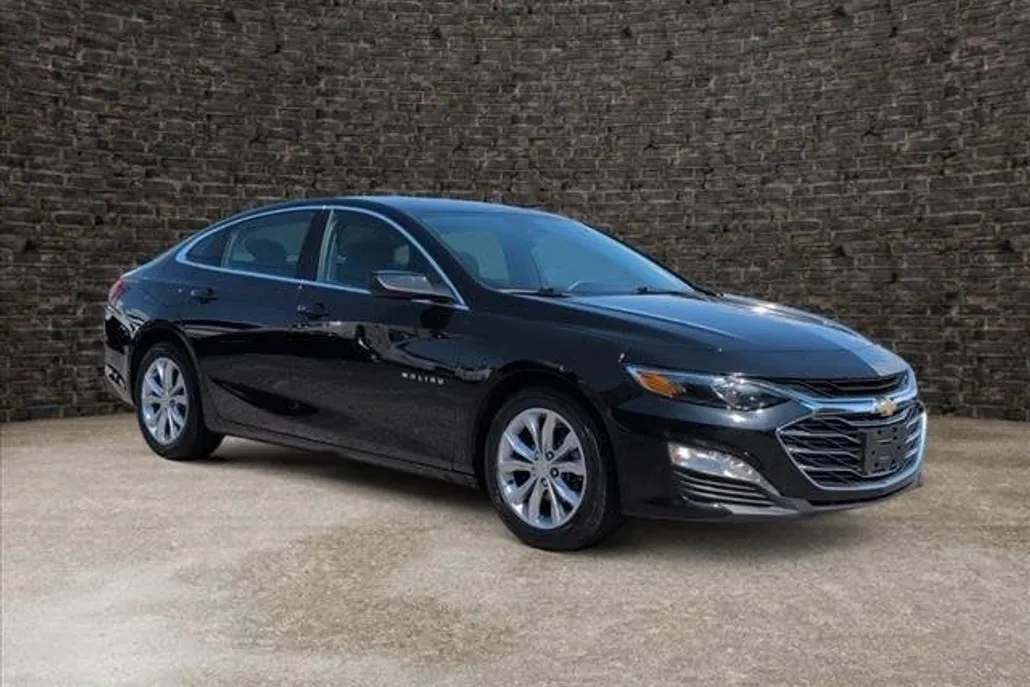 2024 Chevrolet Malibu 1LT photo 1