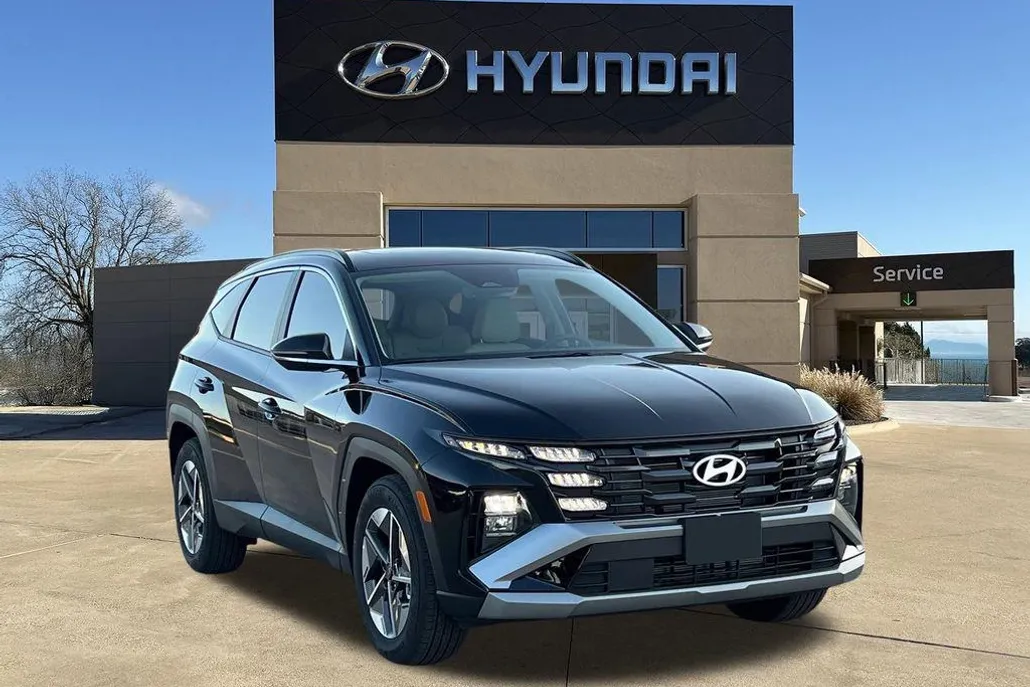2025 Hyundai Tucson SEL photo 1