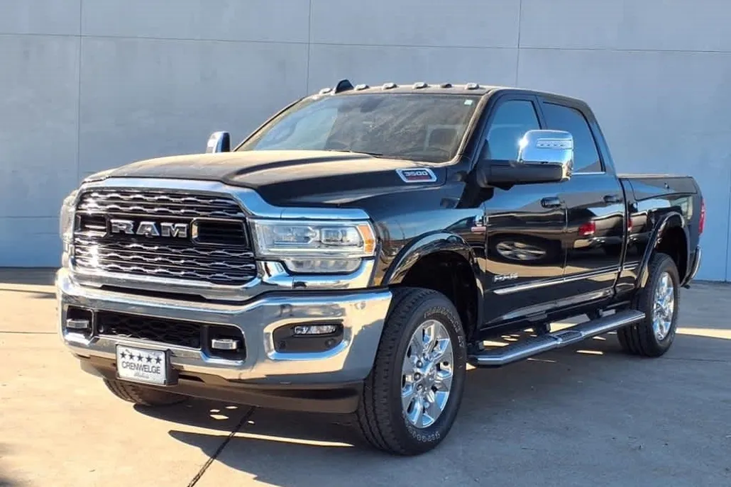 2024 Ram 3500 Limited photo 1