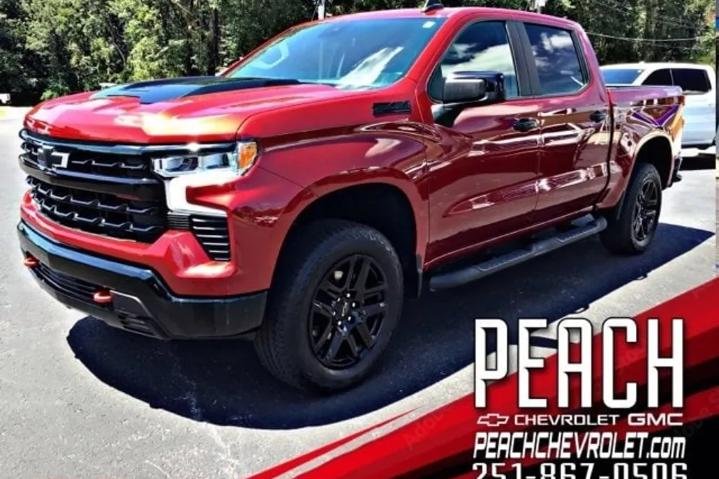 2024 Chevrolet Silverado LT photo 1