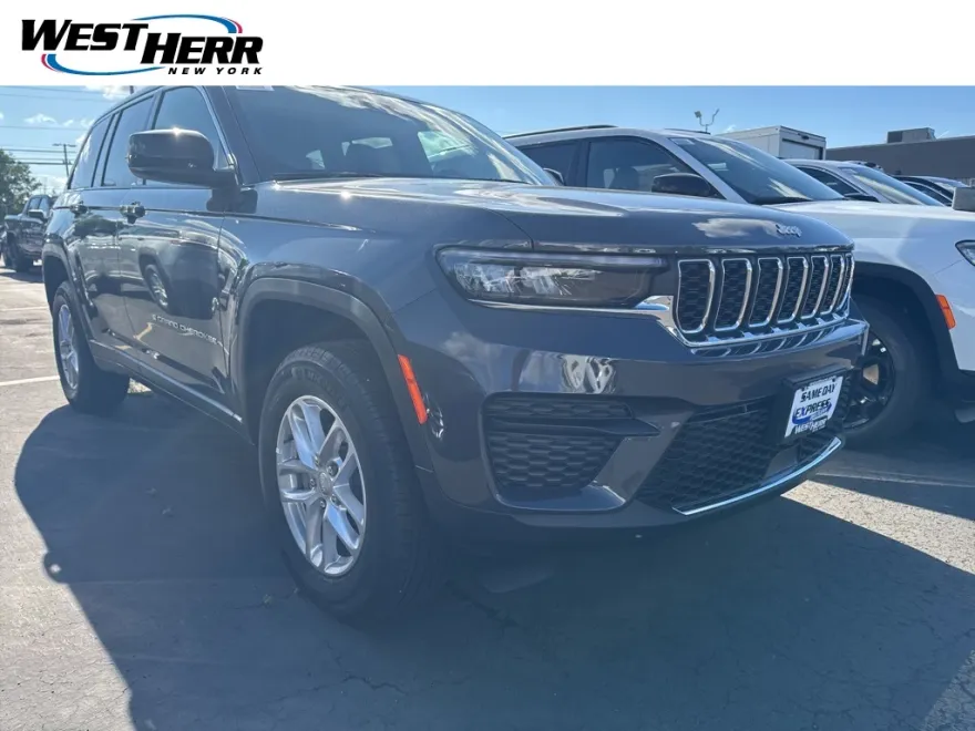 2025 Jeep Grand Cherokee Laredo X photo 1