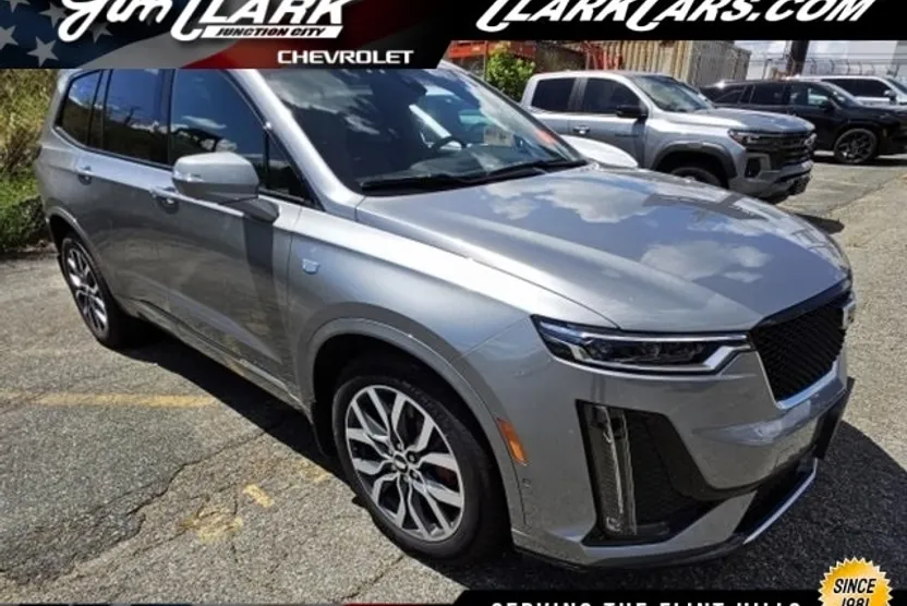 2024 Cadillac XT6 Sport photo 1