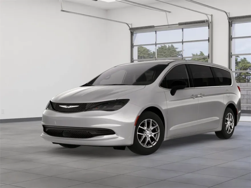 2026 Chrysler Voyager LE photo 1