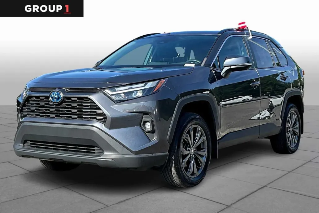 2022 Toyota RAV4 Hybrid XLE Premium photo 1