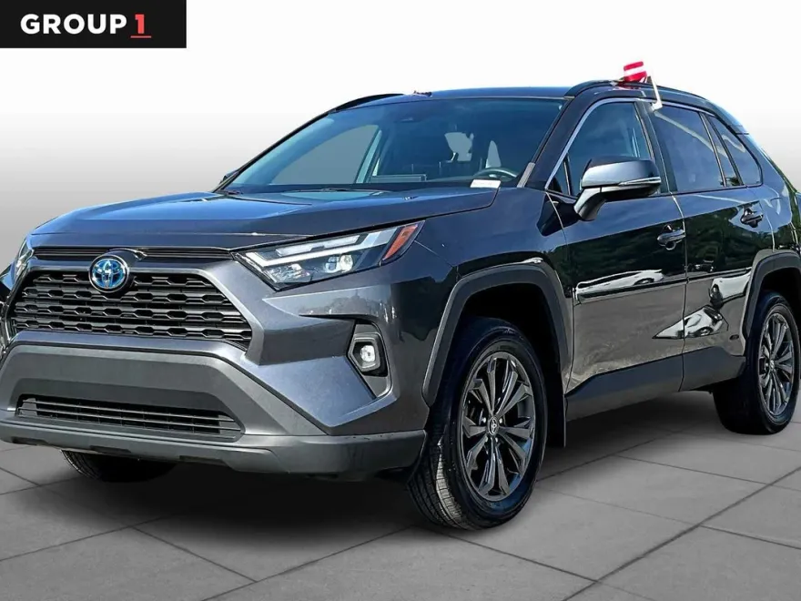 2022 Toyota RAV4 Hybrid XLE Premium photo 1