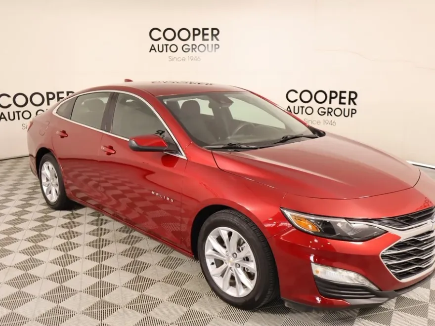 2021 Chevrolet Malibu 1LT photo 1