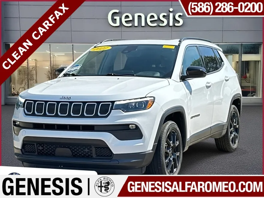 2022 Jeep Compass Latitude Lux photo 1
