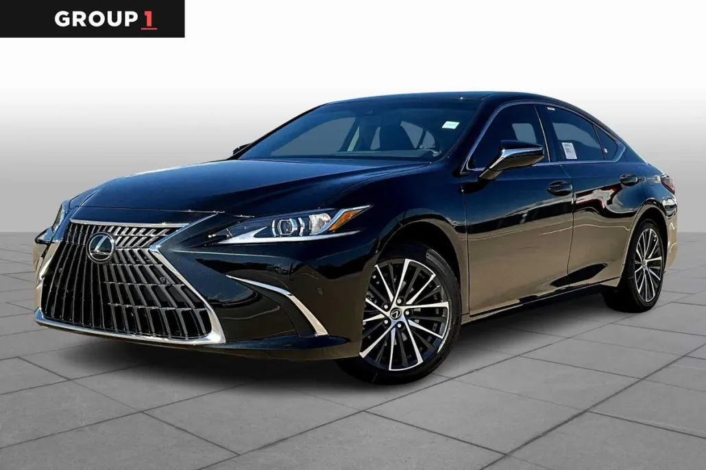 2025 Lexus ES 300h photo 1