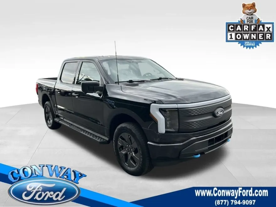 2024 Ford F-150 Lightning XLT photo 1