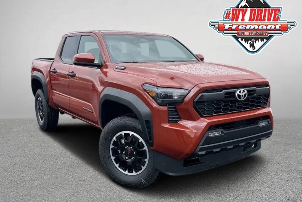 2025 Toyota Tacoma TRD Off-Road photo 1