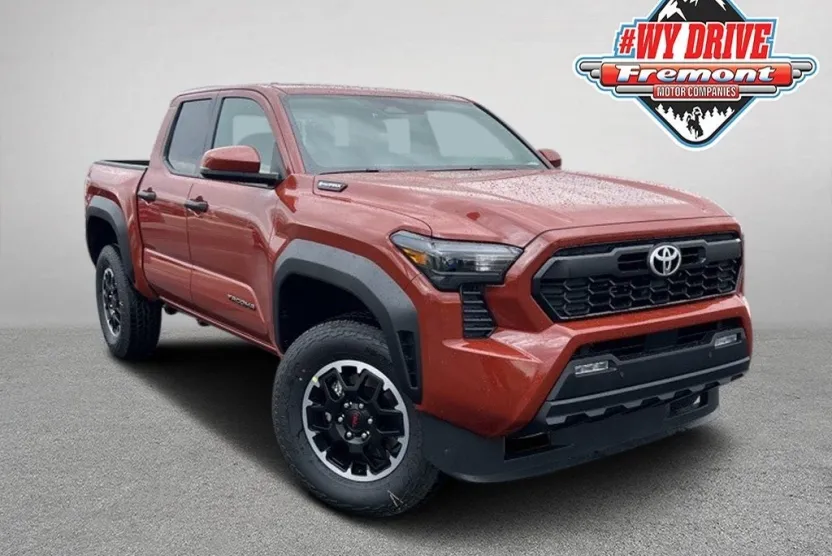 2025 Toyota Tacoma TRD Off-Road photo 1
