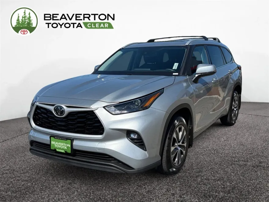 2022 Toyota Highlander XLE photo 1