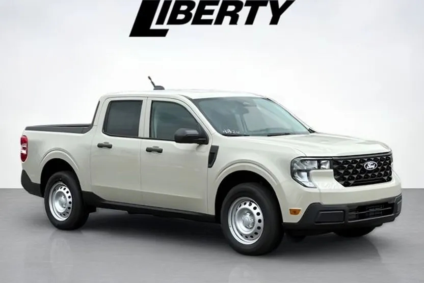 2025 Ford Maverick XL photo 1