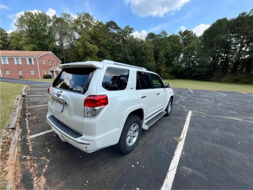 2010 Toyota 4Runner SR5 photo 1