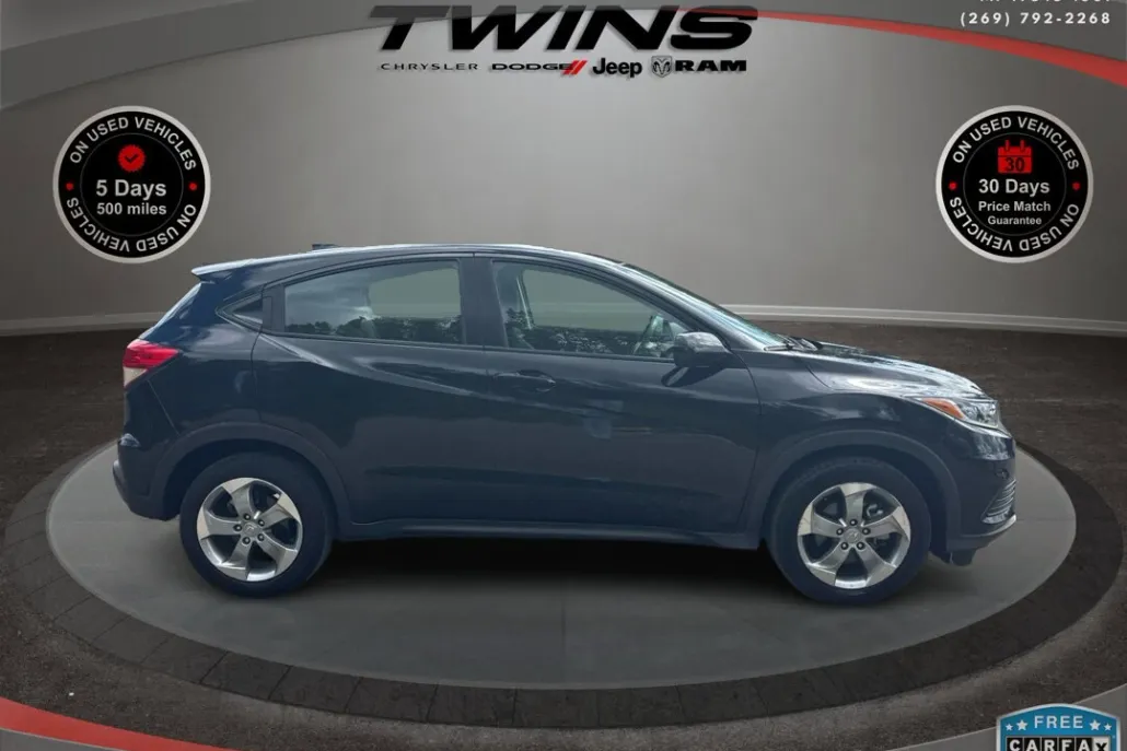 2022 Honda HR-V LX photo 1