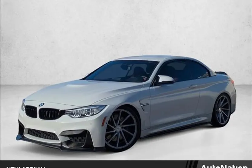 2015 Bmw M4 Convertible photo 1