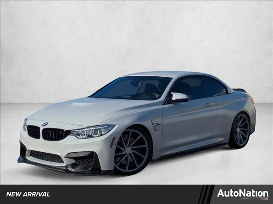 2015 Bmw M4 Convertible photo 1