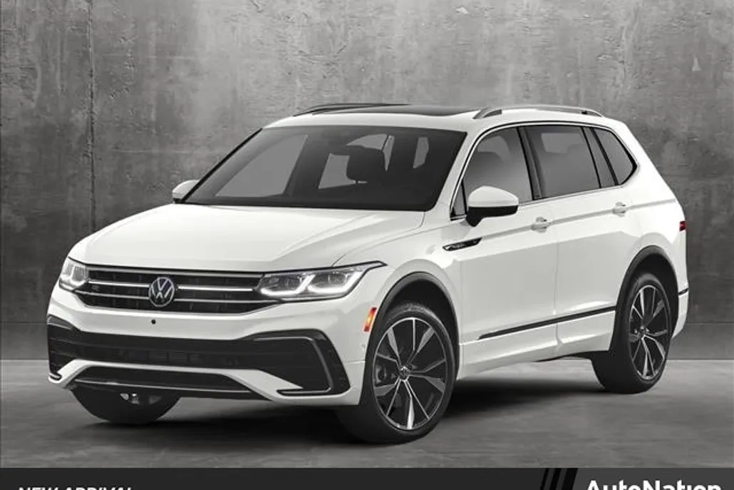 2024 Volkswagen Tiguan S photo 1