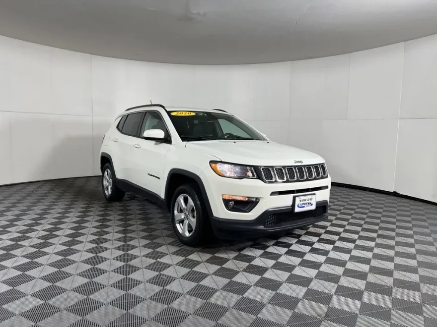 2020 Jeep Compass Latitude photo 1