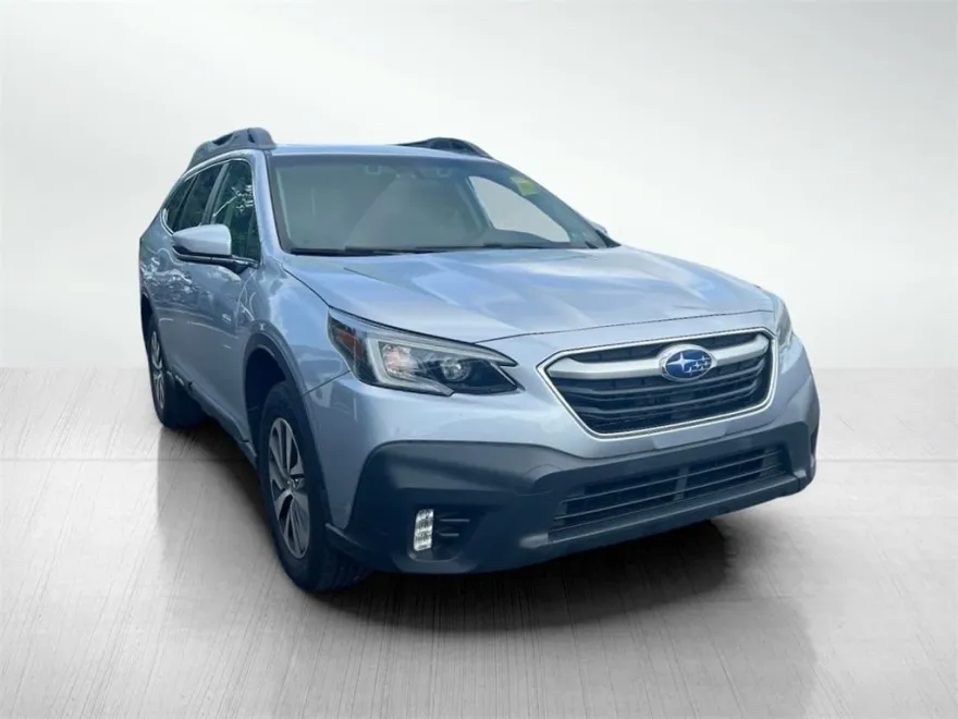 2022 Subaru Outback Premium photo 1