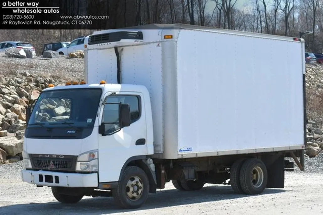 2007 Mitsubishi Fuso FE84D photo 1