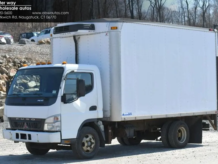 2007 Mitsubishi Fuso FE84D photo 1