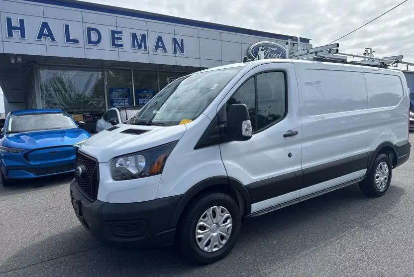 2021 Ford Transit photo 1