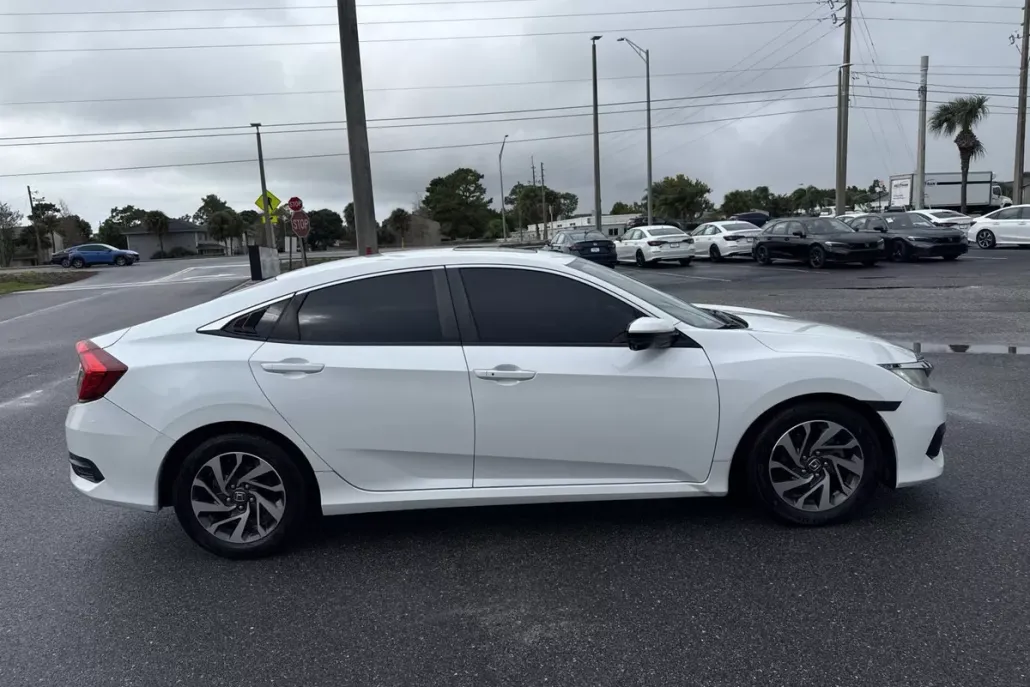 2016 Honda Civic EX photo 1