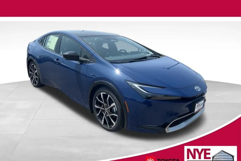 2025 Toyota Prius Plug-in Hybrid XSE Premium photo 1