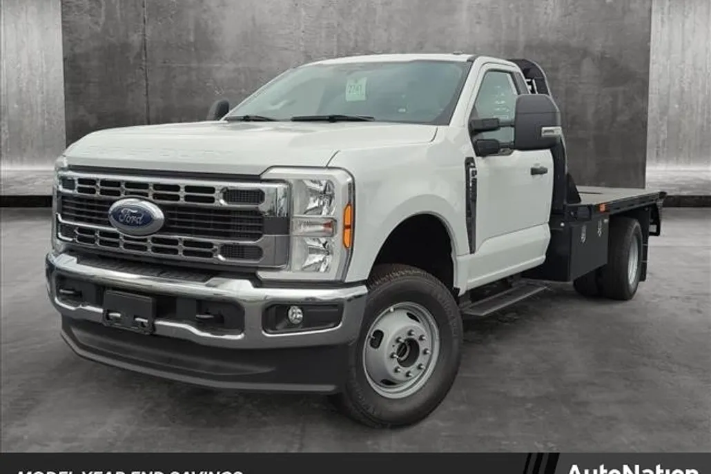 2024 Ford F-350 XL photo 1