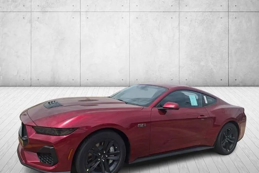 2025 Ford Mustang GT photo 1