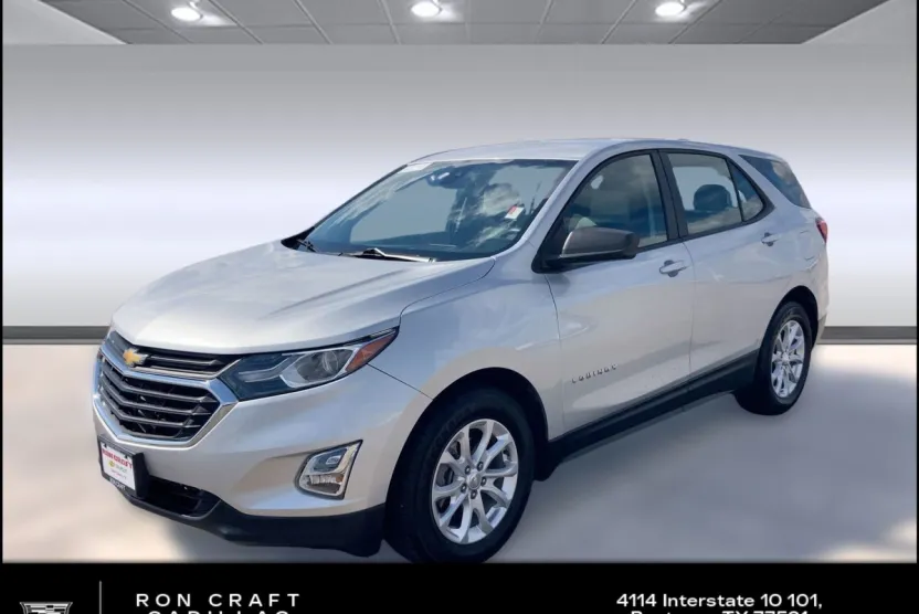 2020 Chevrolet Equinox LS photo 1