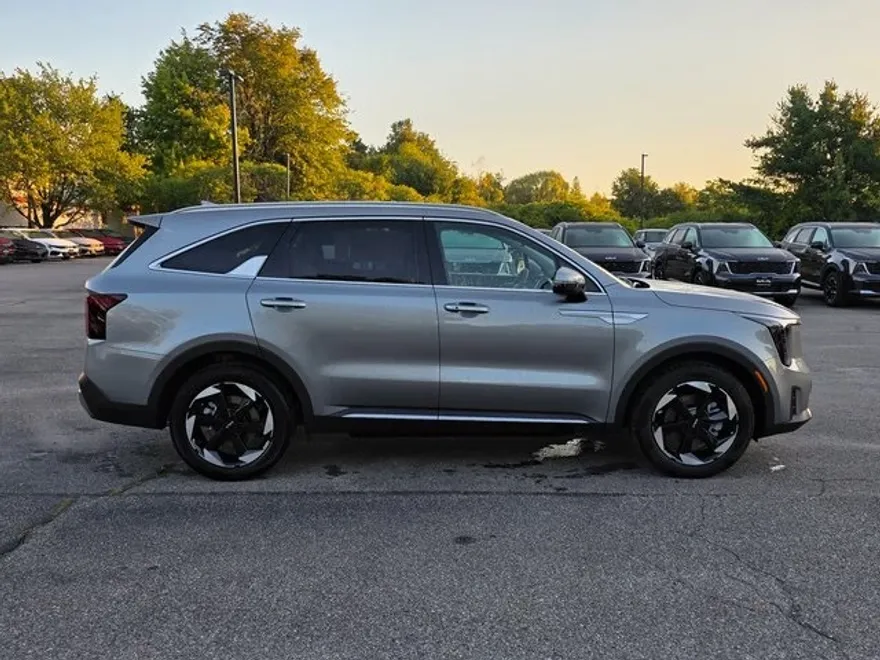 2025 Kia Sorento Hybrid EX photo 1