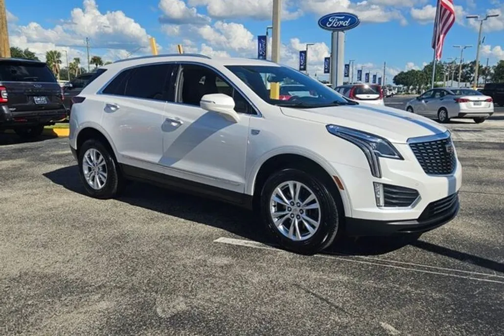 2021 Cadillac XT5 Luxury photo 1