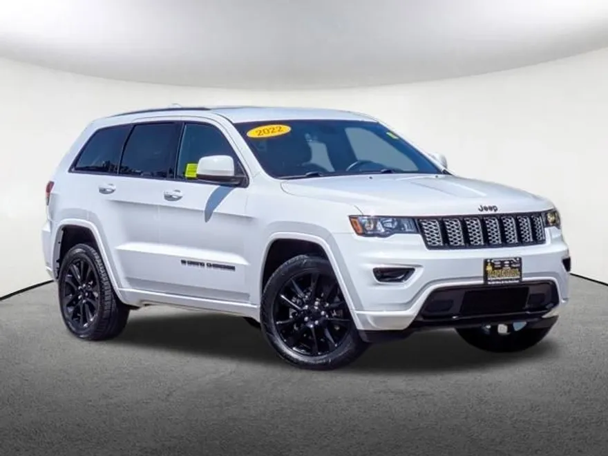 2022 Jeep Cherokee Laredo X photo 1