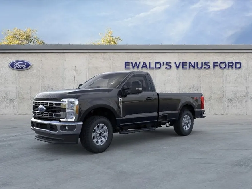 2025 Ford F-350 photo 1
