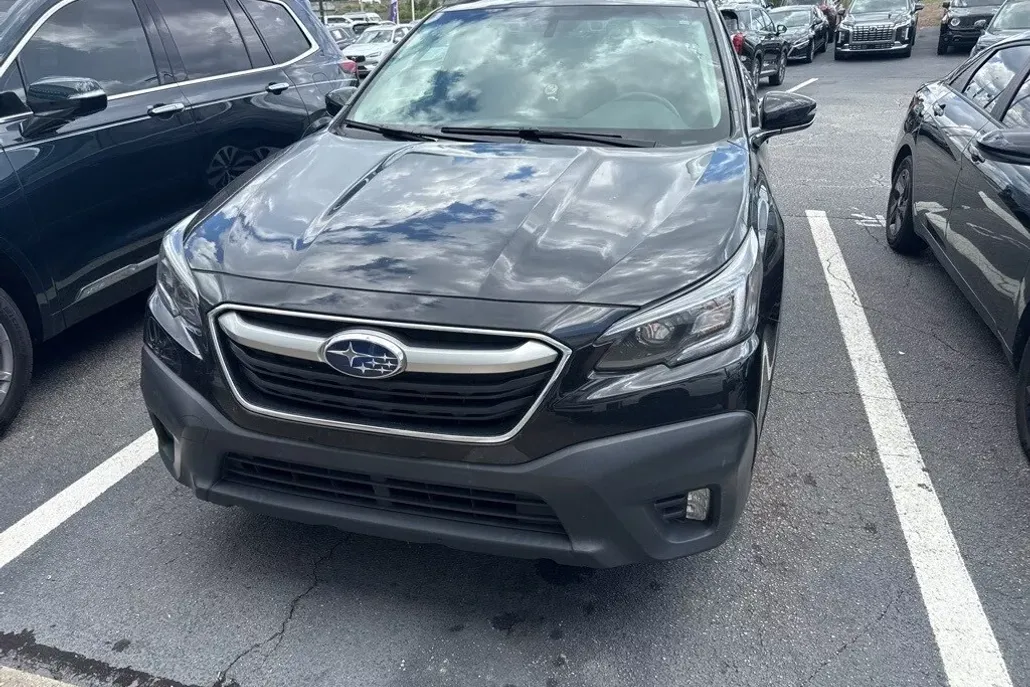 2022 Subaru Outback Premium photo 1
