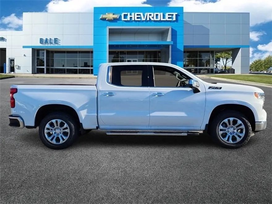 2024 Chevrolet Silverado 1500 LTZ photo 1