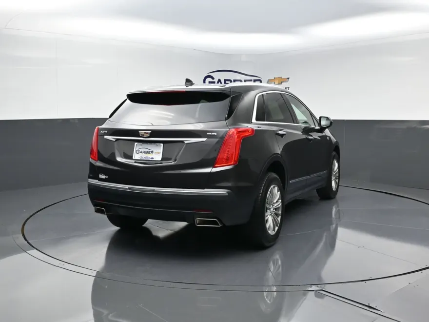 2018 Cadillac XT5 Luxury photo 1